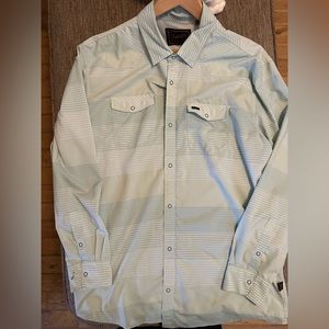 Howler Brothers/ Size is XL